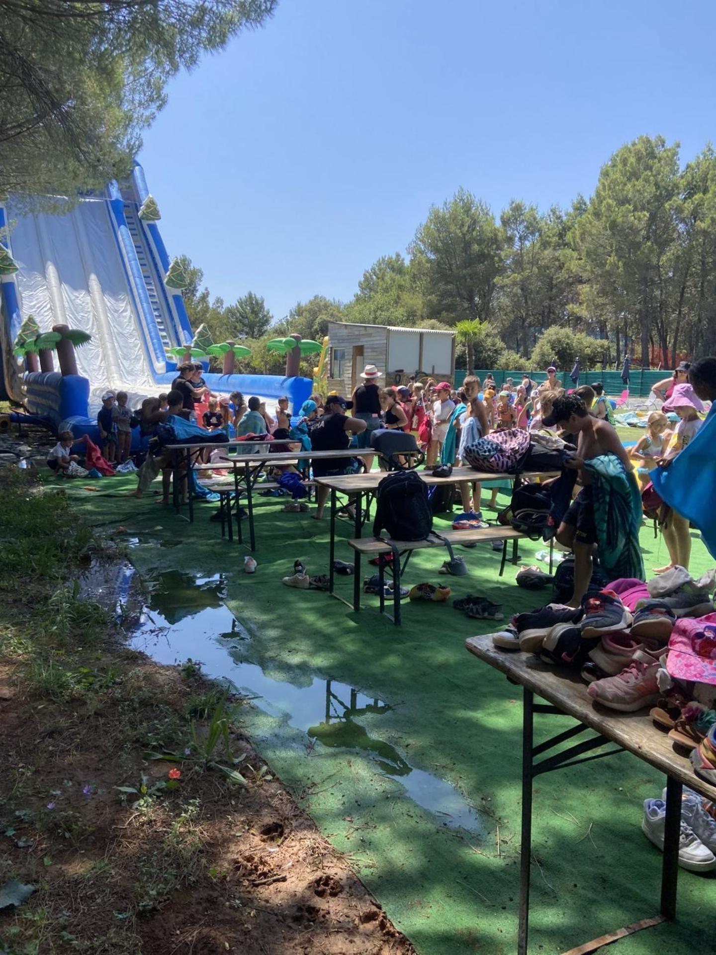 Les Gites Du Parc Animalier De Ginasservis Buitenkant foto